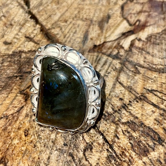 Labradorite Ring Size 7 - Picture 5 of 6